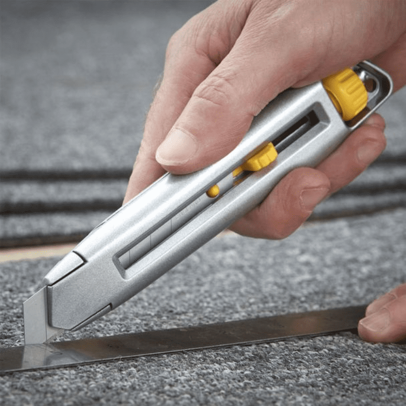 Cutter metalic Stanley INTERLOCK 18mm Cutter metalic Stanley INTERLOCK 18mm