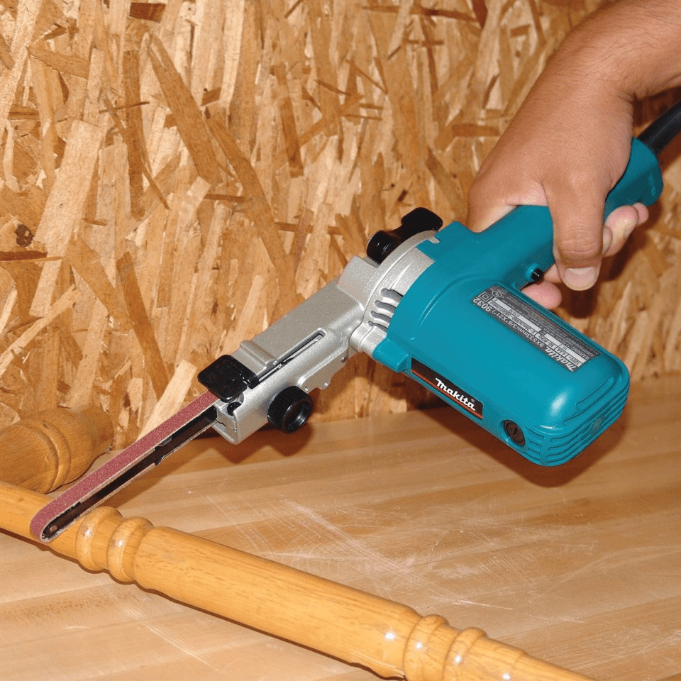 Masina de slefuit cu banda Makita 9032 Masina de slefuit cu banda Makita 9032