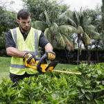 Masina de tuns gard viu DeWalt DCM563PB-XJ