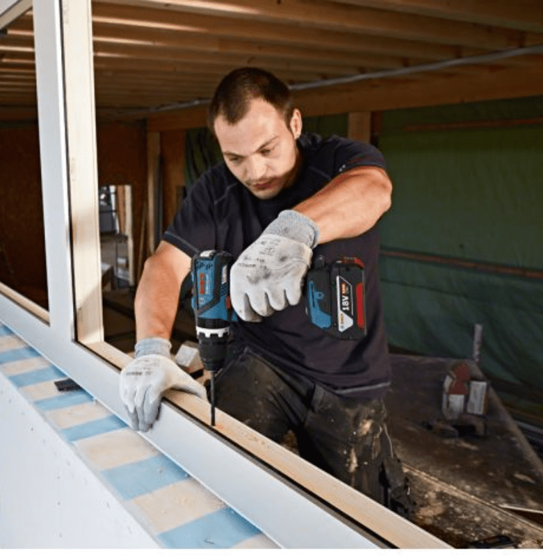 Masina de gaurit si infiletat cu 2 acumulatori Bosch GSR 18 V-EC Masina de gaurit si infiletat cu 2 acumulatori Bosch GSR 18 V-EC