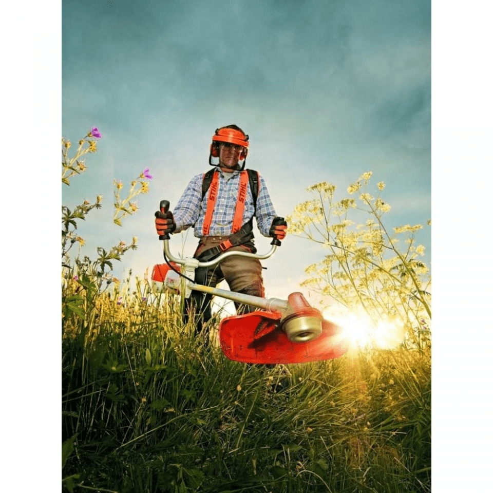 Motocoasa cu motor in 2 timpi Stihl FS 55 Motocoasa cu motor in 2 timpi Stihl FS 55