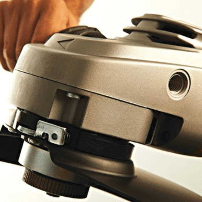 Polizor unghiular Milwaukee AGV 22-180E Polizor unghiular Milwaukee AGV 22-180E