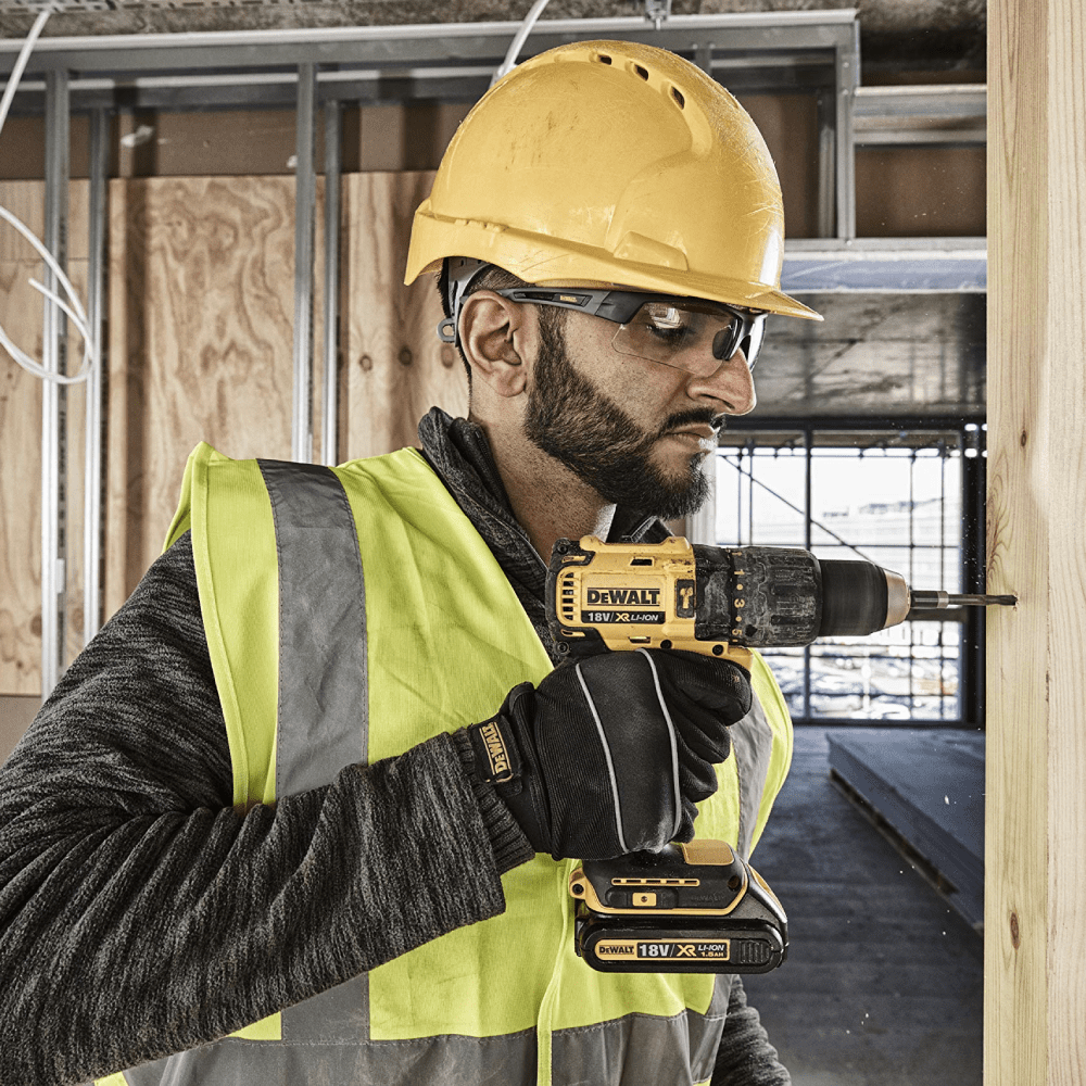 Masina de gaurit cu percutie cu 2 acumulatori DeWalt DCD778S2T Masina de gaurit cu percutie cu 2 acumulatori DeWalt DCD778S2T