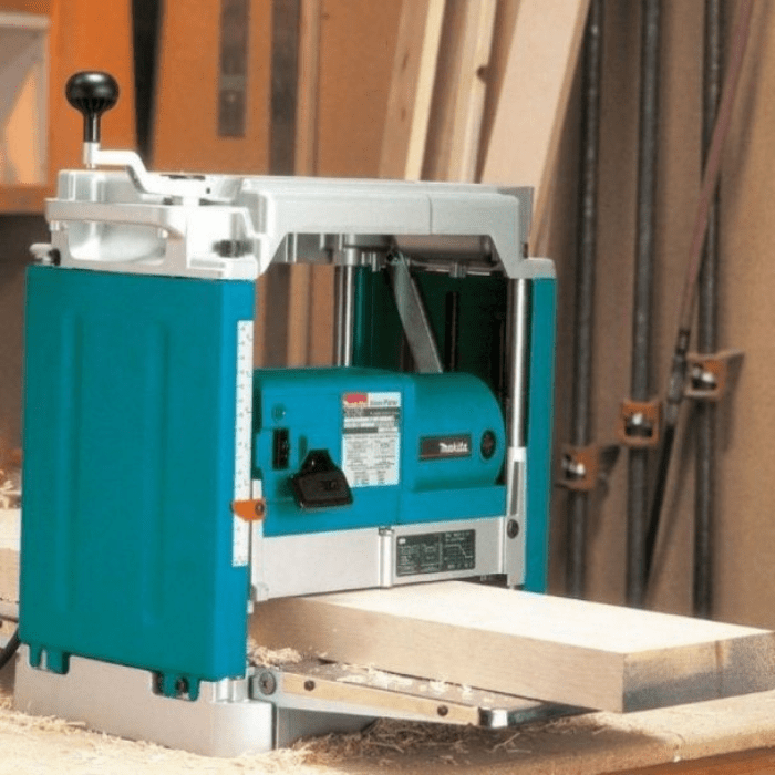 Masina de grosime Makita 2012NB Masina de grosime Makita 2012NB