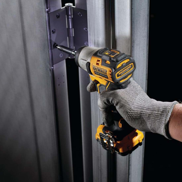 Masina de insurubat cu impact DeWalt DCF801N