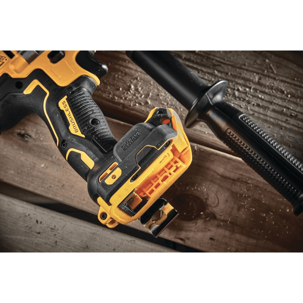 Masina de gaurit cu acumulator 9Ah DeWalt DCD999X1 Masina de gaurit cu acumulator 9Ah DeWalt DCD999X1