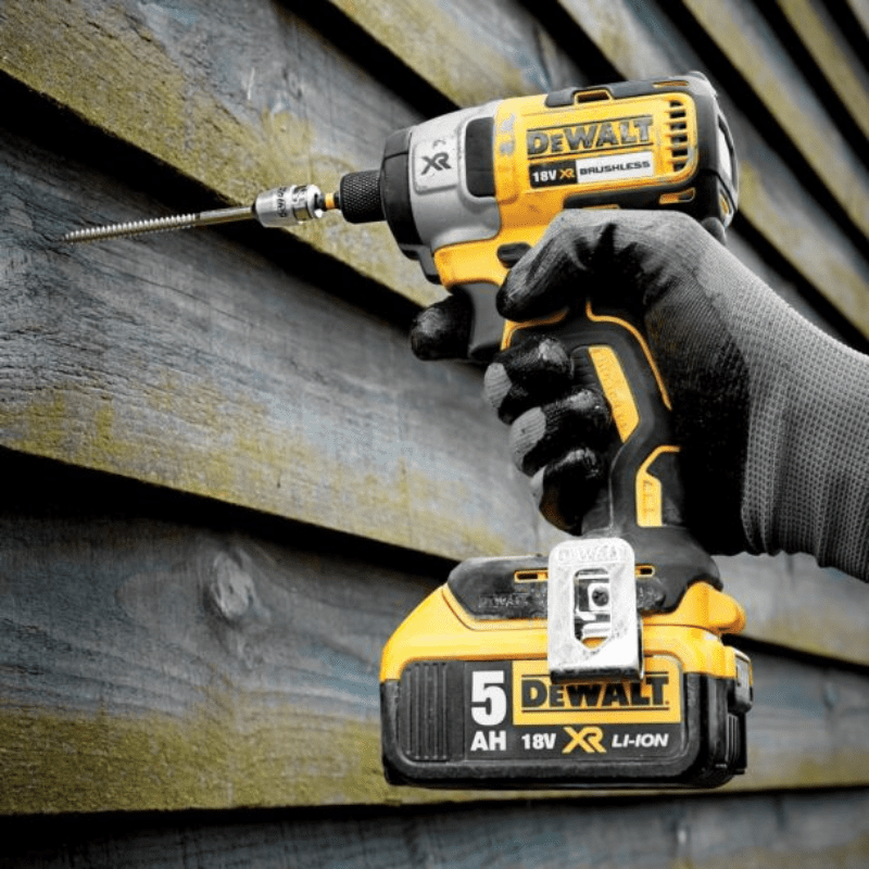 Masina de infiletat cu impact cu 1 acumulator DeWalt DCF887P1 Masina de infiletat cu impact cu 1 acumulator DeWalt DCF887P1