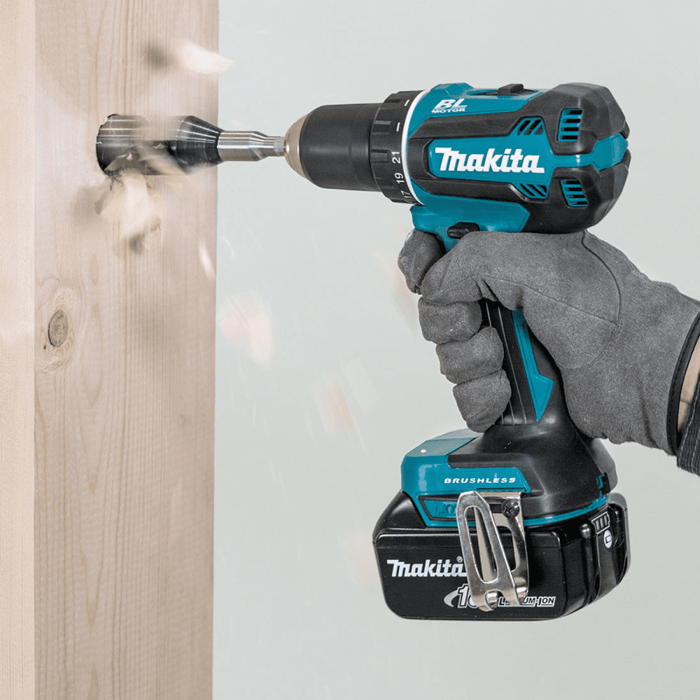 Masina de gaurit si insurubat cu 3 acumulatori Makita DDF485RF3J Masina de gaurit si insurubat cu 3 acumulatori Makita DDF485RF3J