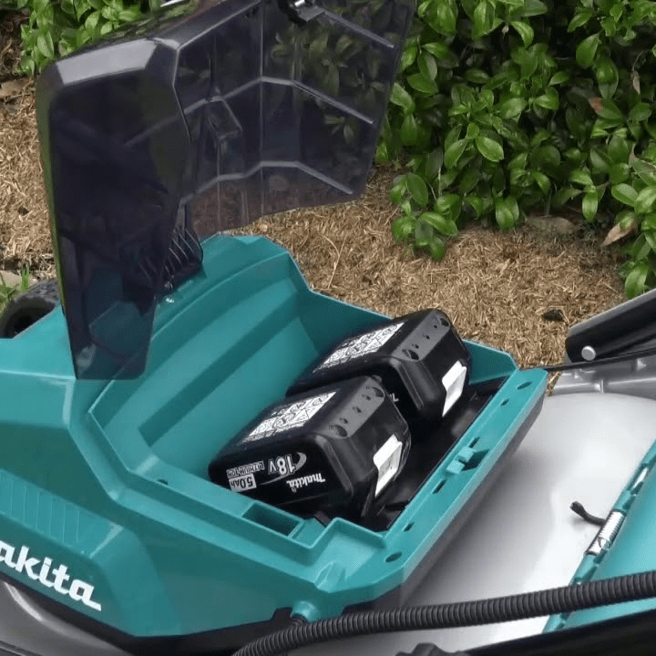 Masina de tuns gazon fara acumulatori 36V Makita DLM460Z Masina de tuns gazon fara acumulatori 36V Makita DLM460Z