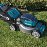 Masina de tuns gazon fara acumulatori cu autopropulsie 36V Makita DLM462Z