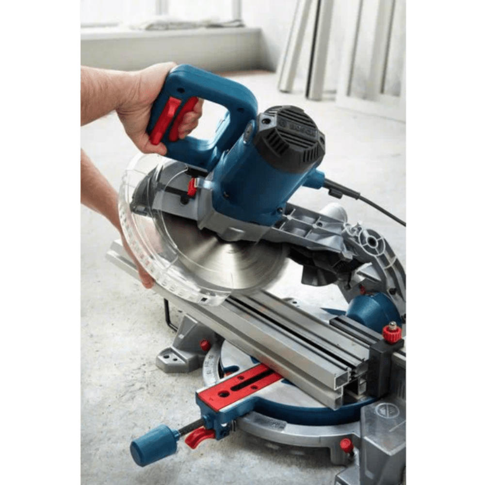 Fierastrau stationar unghiular Bosch GCM 216 Fierastrau stationar unghiular Bosch GCM 216