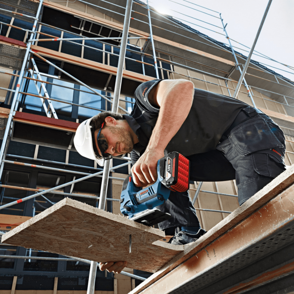 Fierastrau pendular cu 1 acumulator Bosch GST 18V-LI Fierastrau pendular cu 1 acumulator Bosch GST 18V-LI