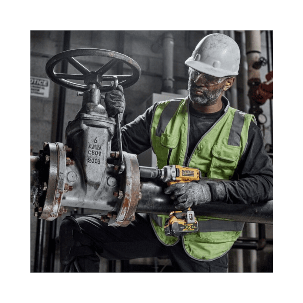 Masina de insurubat cu impact fara acumulator DeWalt DCF892N Masina de insurubat cu impact fara acumulator DeWalt DCF892N