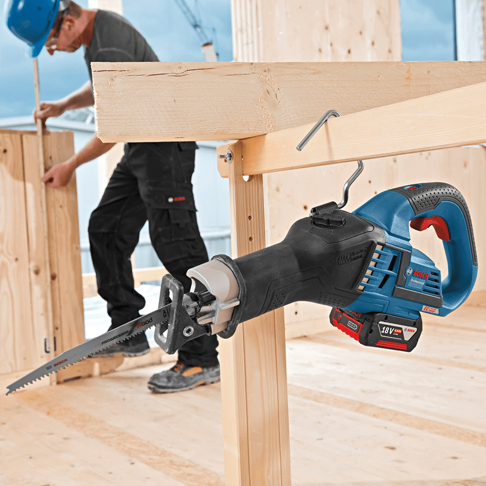 Fierastrau tip sabie Bosch GSA 18V-32 Fierastrau tip sabie Bosch GSA 18V-32