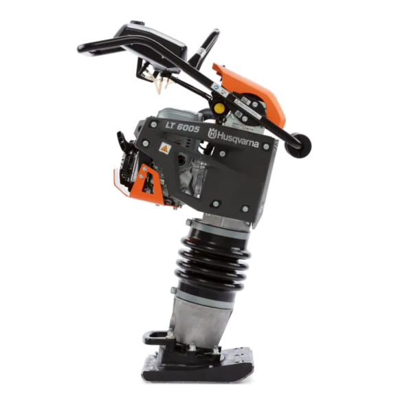 Mai compactor cu motor in 4 timpi Husqvarna LT 6005