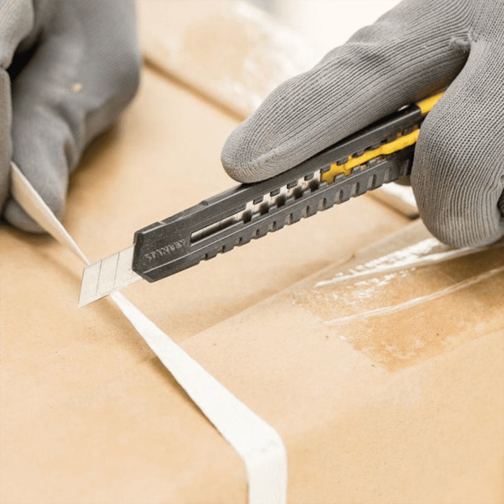 Cutter cu lama de 9mm Stanley 1-10-150 Cutter cu lama de 9mm Stanley 1-10-150
