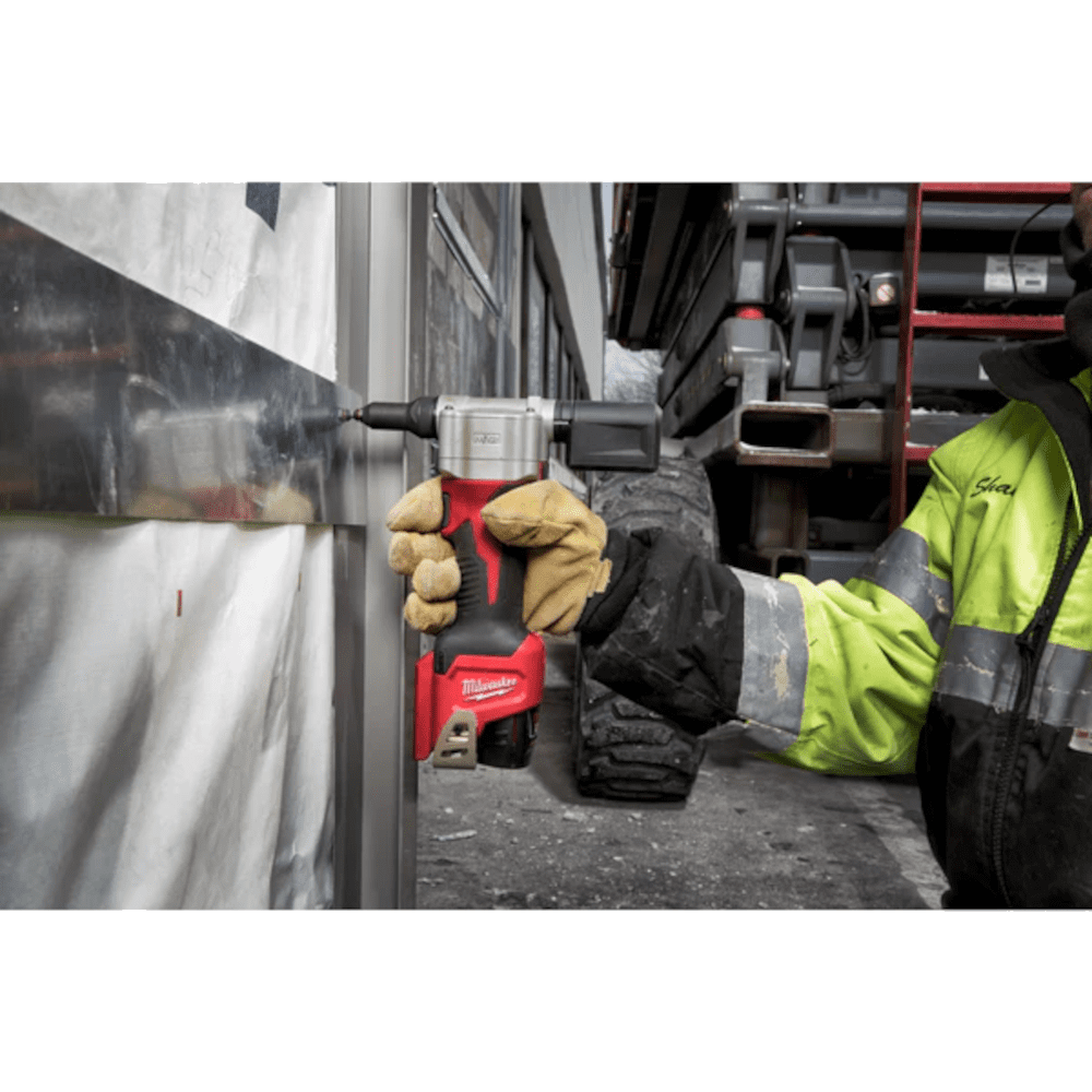 Masina de nituit-pop fara acumulatori Milwaukee M12 BPRT-0 Masina de nituit-pop fara acumulatori Milwaukee M12 BPRT-0