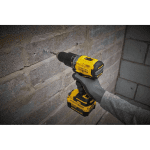 Masina de gaurit cu percutie cu 2 acumulatori Stanley SFMCD715M2K