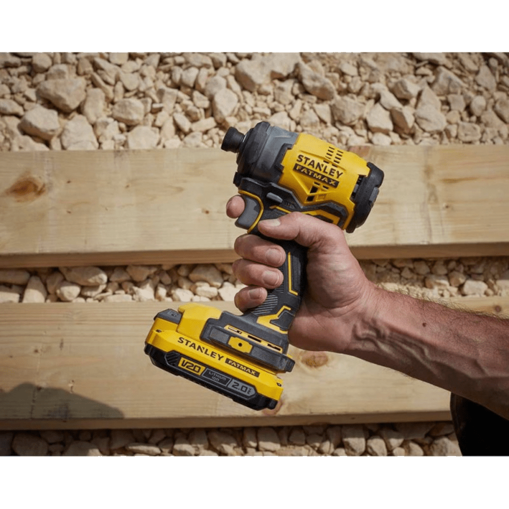 Masina de insurubat cu impact cu 2 acumulatori Stanley SFMCF820D2K Masina de insurubat cu impact cu 2 acumulatori Stanley SFMCF820D2K