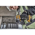 Masina de gaurit/infiletat fara percutie cu 2 acumulatori 5Ah fixare curea DeWalt DCD800P2LRT