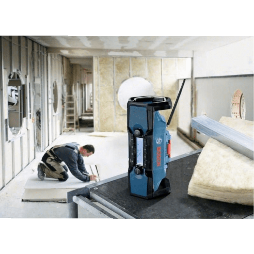 Radio de santier cu Bluetooth Bosch GPB 18V-2C Radio de santier cu Bluetooth Bosch GPB 18V-2C