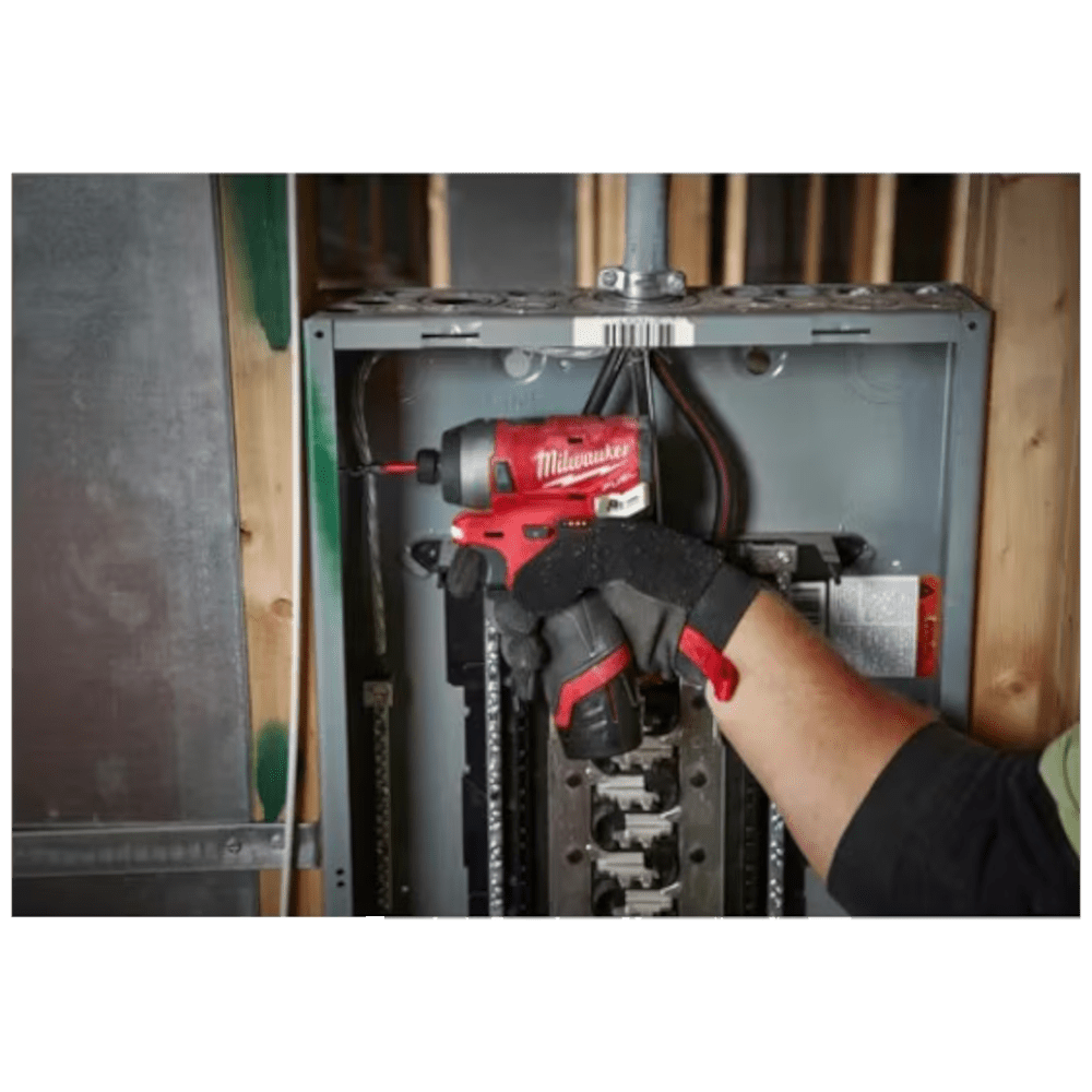 Masina de insurubat cu impact cu 2 acumulatori 2Ah Milwaukee M12 FID-202X Masina de insurubat cu impact cu 2 acumulatori 2Ah Milwaukee M12 FID-202X