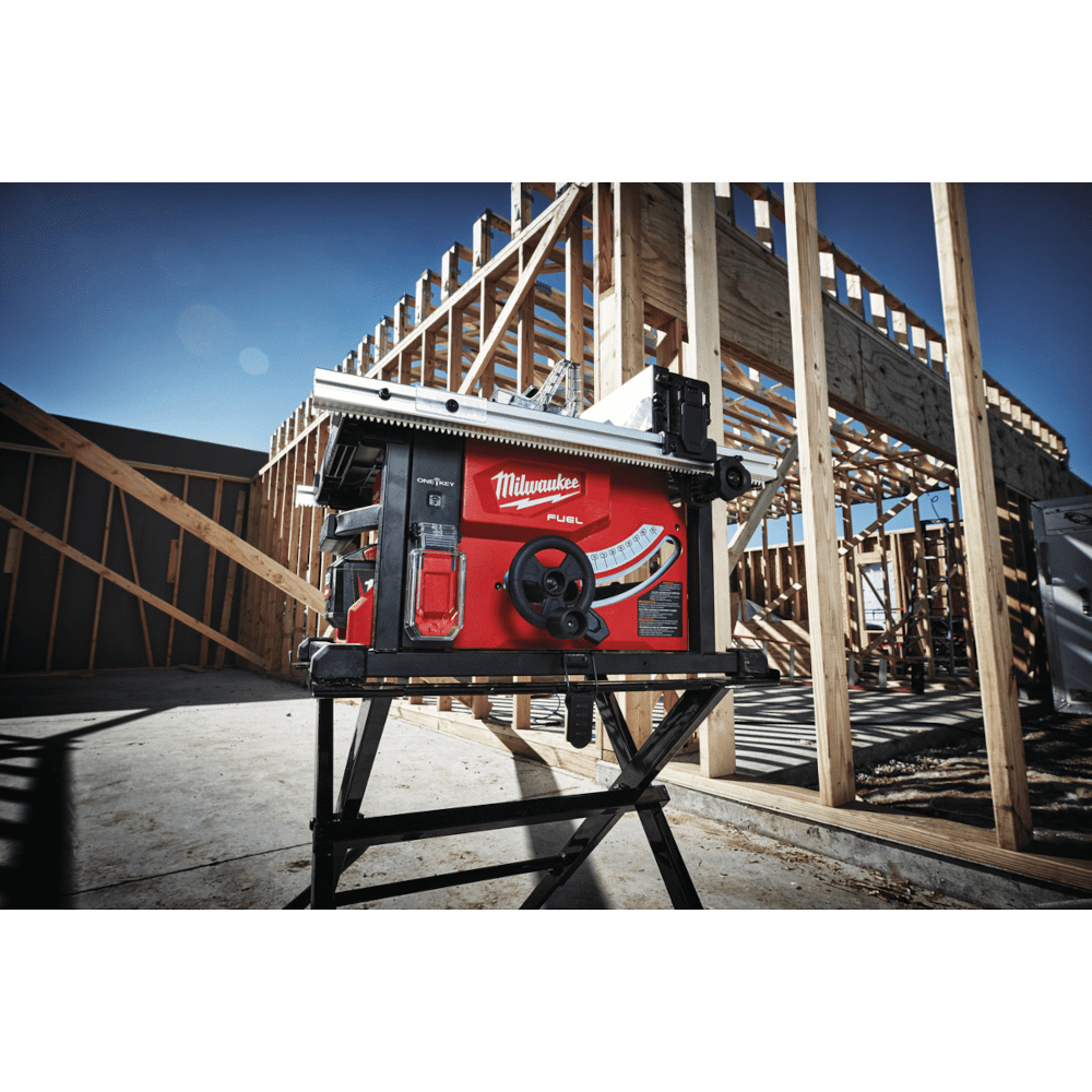 12Fierastrau circular cu masa fara acumulatori Milwaukee M18 FTS210-0 Fierastrau circular cu masa fara acumulatori Milwaukee M18 FTS210-0