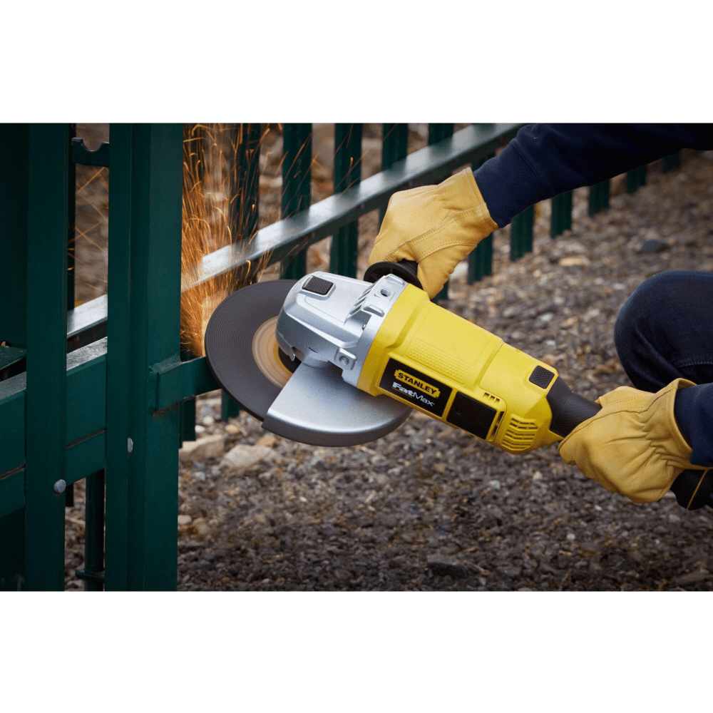 Polizor unghiular 230mm Stanley FATMAX FME841 Polizor unghiular 230mm Stanley FATMAX FME841