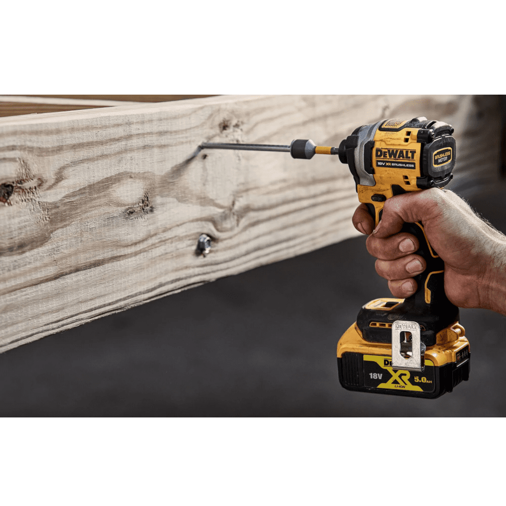 Masina de insurubat cu impact fara acumulatori DeWalt DCF850N Masina de insurubat cu impact fara acumulatori DeWalt DCF850N