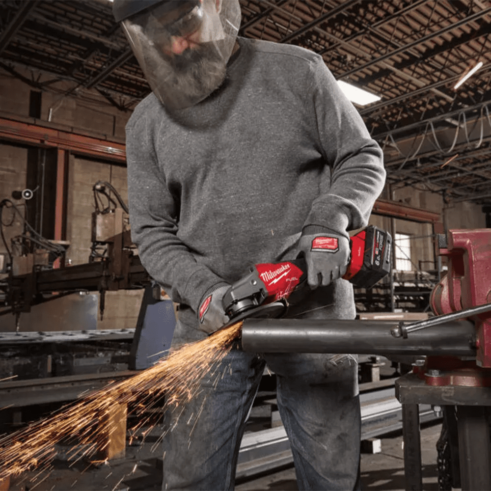 Polizor unghiular cu 2 acumulatori 8Ah Milwaukee M18 FHSAGO125VXPDB2-802X Polizor unghiular cu 2 acumulatori 8Ah Milwaukee M18 FHSAGO125VXPDB2-802X