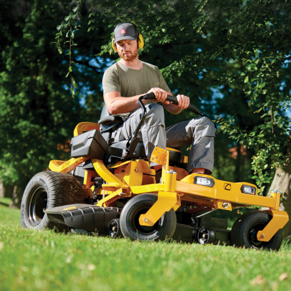 Tractor de tuns gazon Cub Cadet Enduro Zero-Turn XZ5 L107