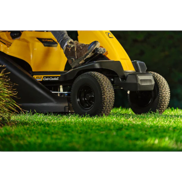 Tractoras de tuns gazon Cub Cadet LR2 NR76