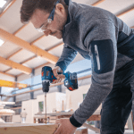 Masina de gaurit si insurubat cu 3 acumulatori Bosch GSR 18V-90